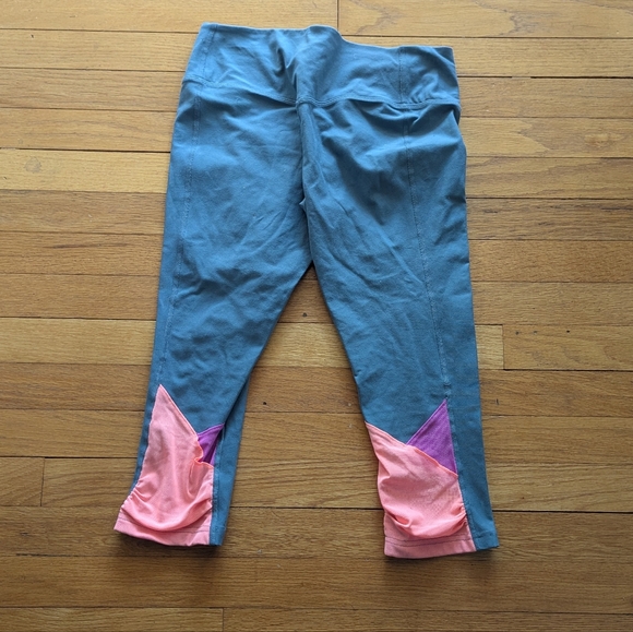 Nike DriFit Workout Tights. Grey And Pink Size Medium - Picture 1 of 4